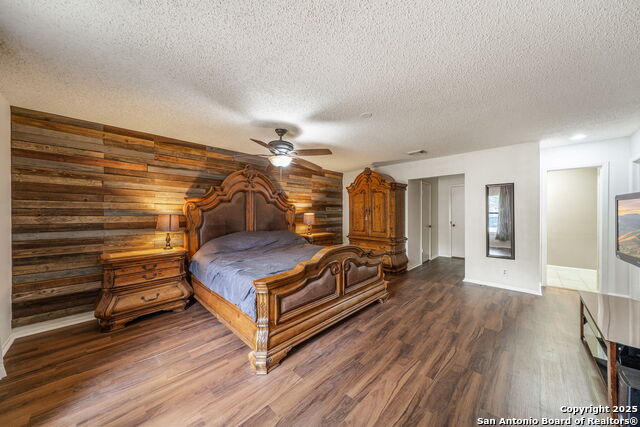 Listing photo id 22 for 7842 Sandpiper Park
