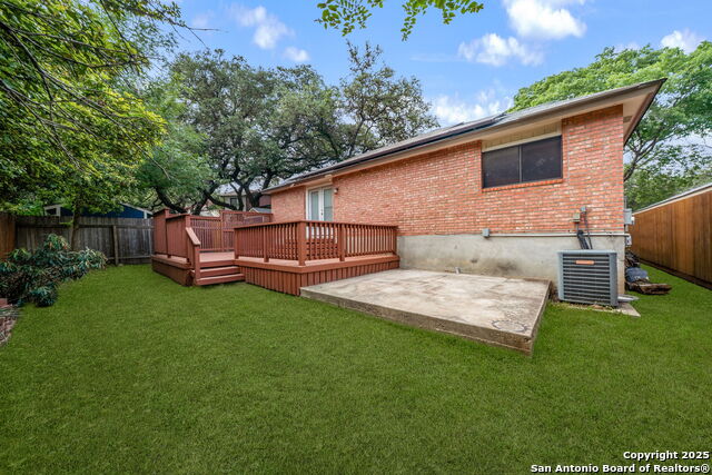 Listing photo id 29 for 7842 Sandpiper Park