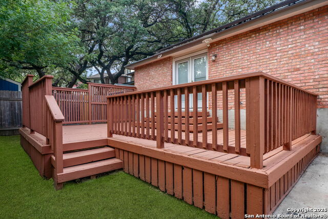 Listing photo id 31 for 7842 Sandpiper Park