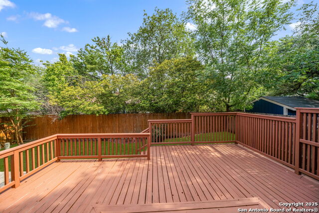 Listing photo id 33 for 7842 Sandpiper Park