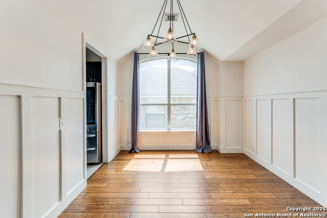 Listing photo id 5 for 1311 Higgins