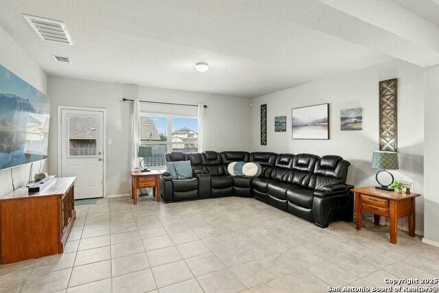 Listing photo id 8 for 9210 Yaya Rd