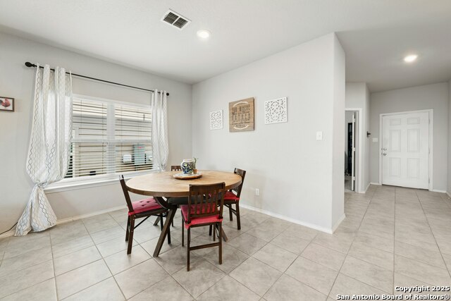 Listing photo id 3 for 9210 Yaya Rd