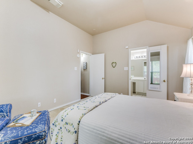 Listing photo id 15 for 8526 Chelsea Park