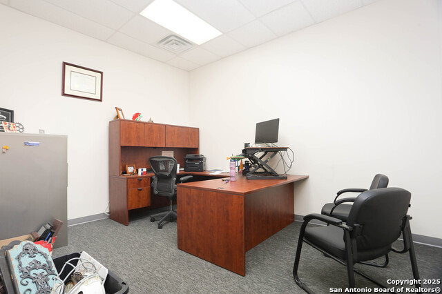 Listing photo id 10 for 20742 Stone Oak 105