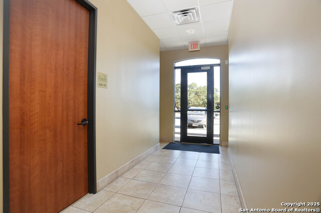 Listing photo id 4 for 20742 Stone Oak 105
