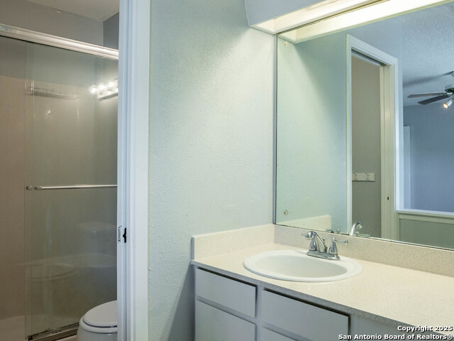Image 11 of 19 For 6706 Spring Manor