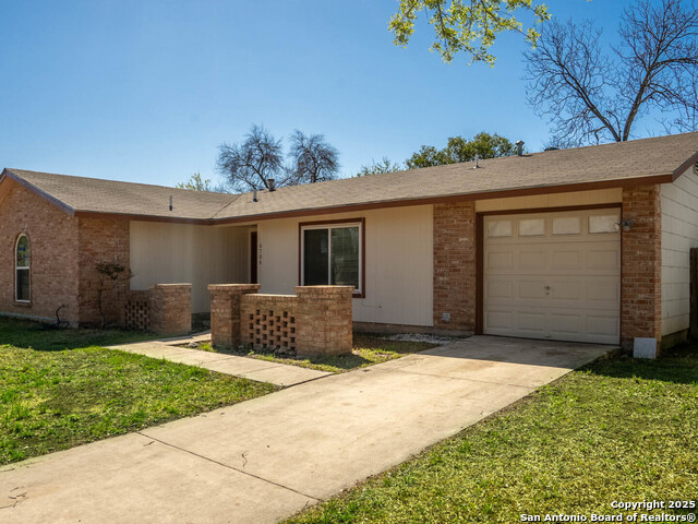 Image 2 of 19 For 6706 Spring Manor