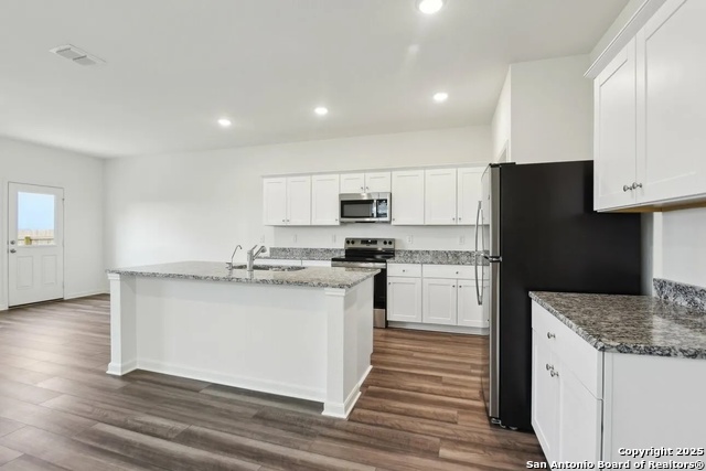 Image 5 of 15 For 5234 Thistle Place