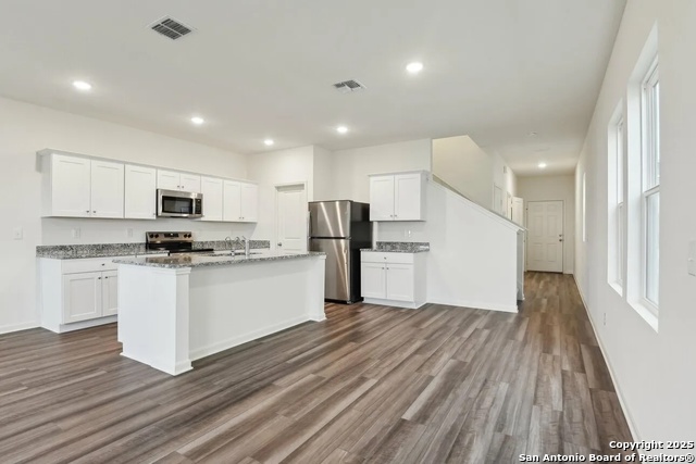 Image 9 of 15 For 5234 Thistle Place