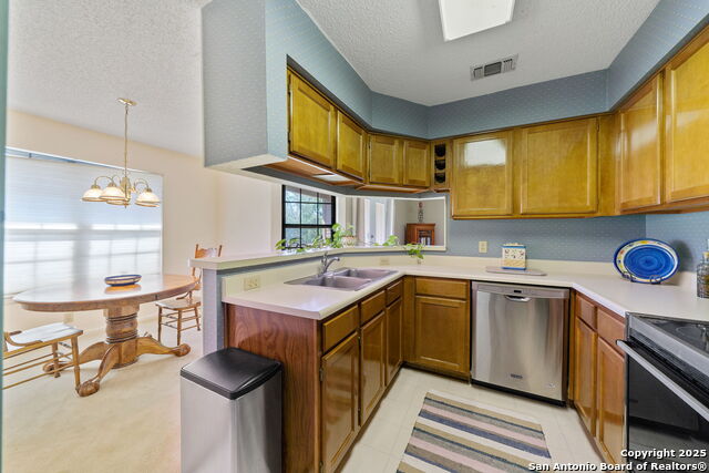 Image 15 of 31 For 10955 Wurzbach  905
