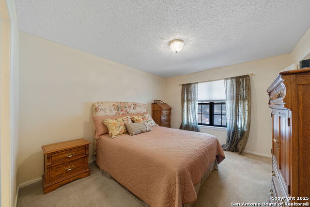 Image 18 of 31 For 10955 Wurzbach  905