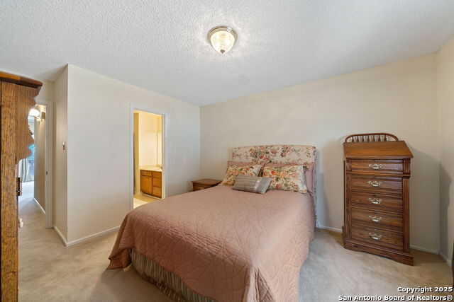 Image 19 of 31 For 10955 Wurzbach  905