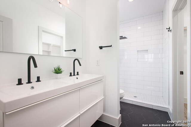 Image 15 of 23 For 321 Porter St