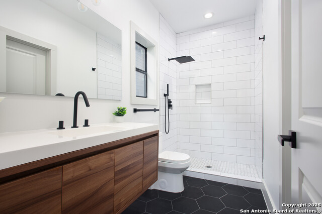 Image 18 of 23 For 321 Porter St