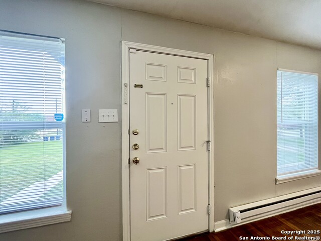 Image 21 of 25 For 243 Deerwood Dr