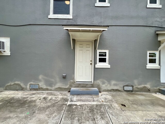 Image 23 of 25 For 243 Deerwood Dr
