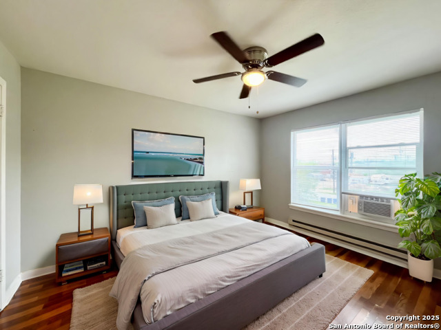 Image 4 of 25 For 243 Deerwood Dr