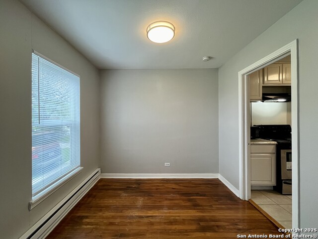 Image 8 of 25 For 243 Deerwood Dr