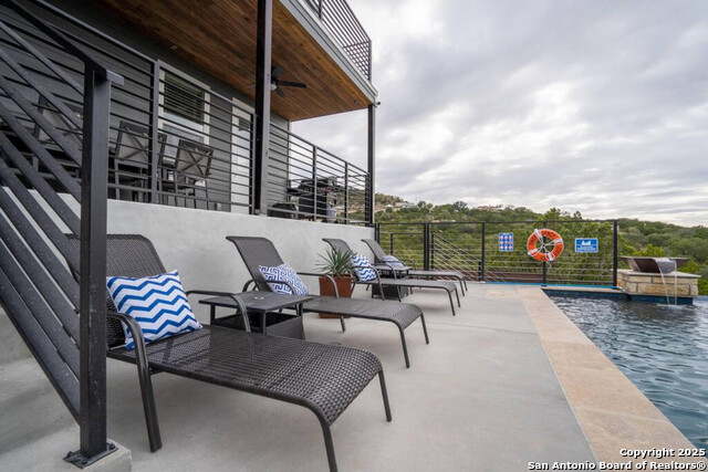 Image 23 of 44 For 239 Damar Cove