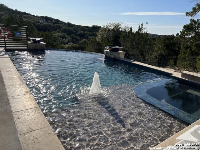 Image 3 of 44 For 239 Damar Cove