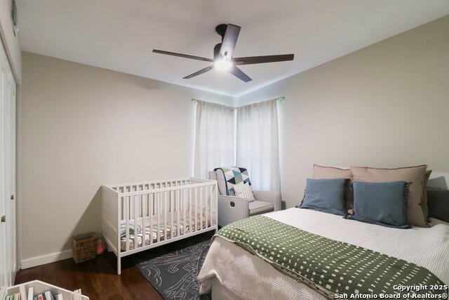Listing photo id 16 for 703 Marquis