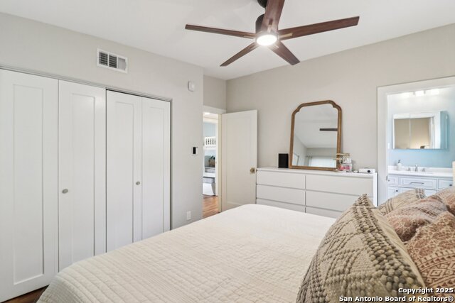 Listing photo id 25 for 703 Marquis