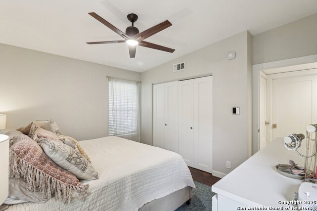 Listing photo id 26 for 703 Marquis