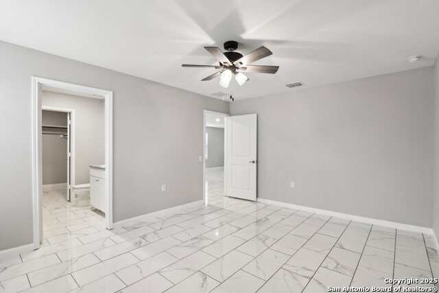 Listing photo id 22 for 4526 Meadowland