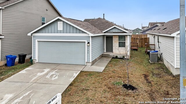 Listing photo id 31 for 4526 Meadowland