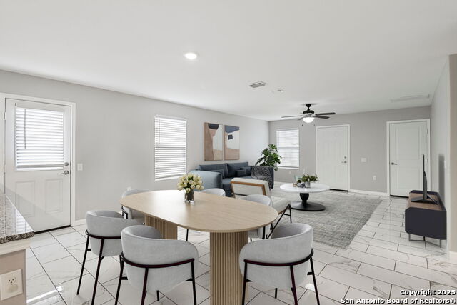 Listing photo id 7 for 4526 Meadowland