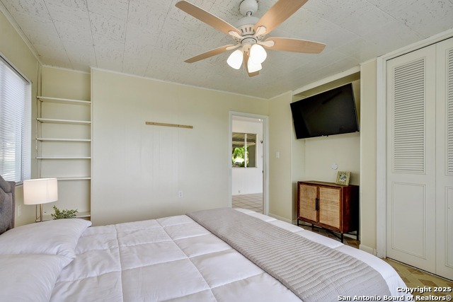 Listing photo id 18 for 284 Lake Forest