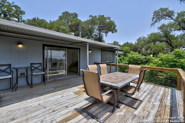 Listing photo id 27 for 284 Lake Forest