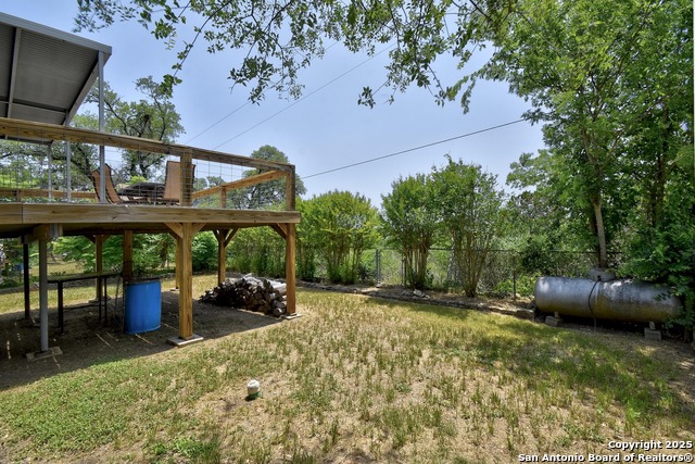 Listing photo id 28 for 284 Lake Forest