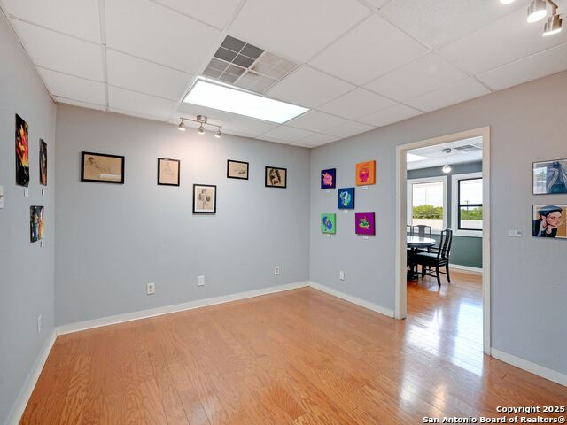 Image 15 of 62 For 250 Olmos W