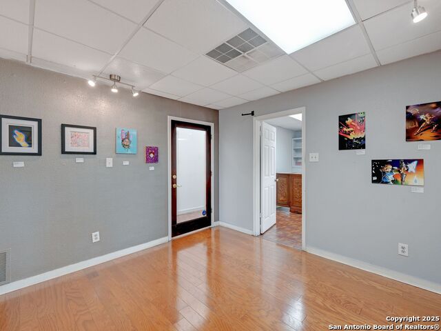 Image 16 of 62 For 250 Olmos W