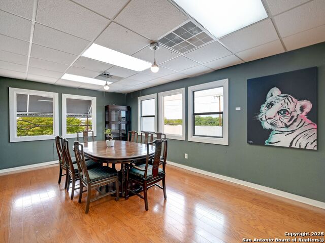 Image 17 of 62 For 250 Olmos W