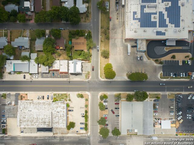 Image 57 of 62 For 250 Olmos W