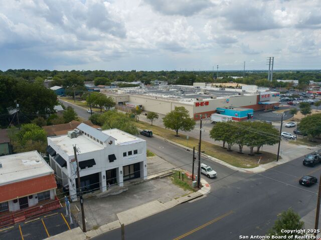 Image 62 of 62 For 250 Olmos W