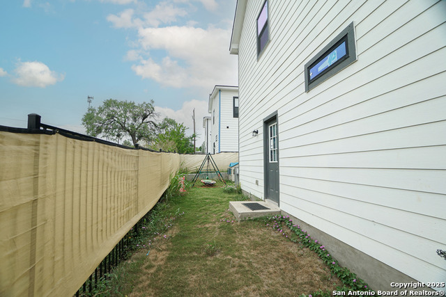 Image 16 of 16 For 422 K Street  103