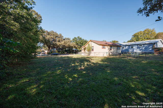 Image 16 of 16 For 220 Pershing Ave
