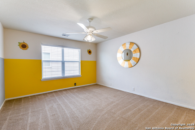 Image 13 of 25 For 25518 Veining Way
