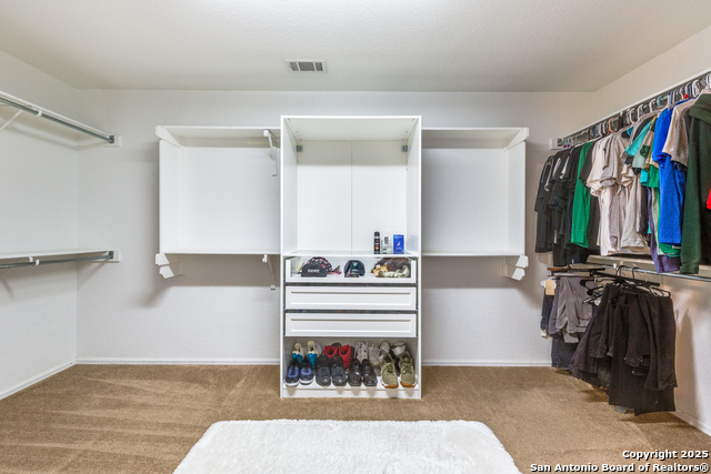 Image 21 of 25 For 25518 Veining Way