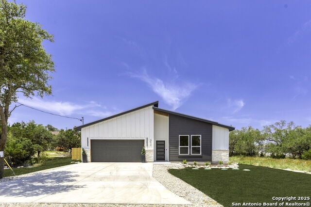 Details for 371 Granite Rd, Spring Branch, TX 78070