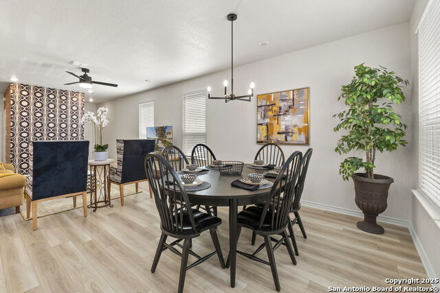 Image 9 of 32 For 14839 Vance Jackson #1101