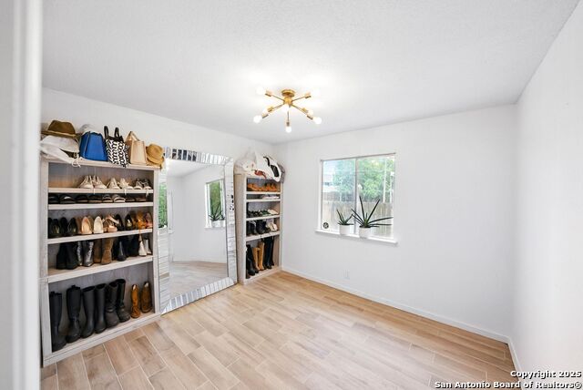 Image 18 of 28 For 14201 Modesta Pl