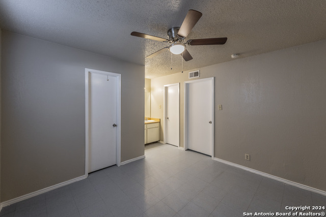 Image 7 of 12 For 1634 Woodlawn W 2