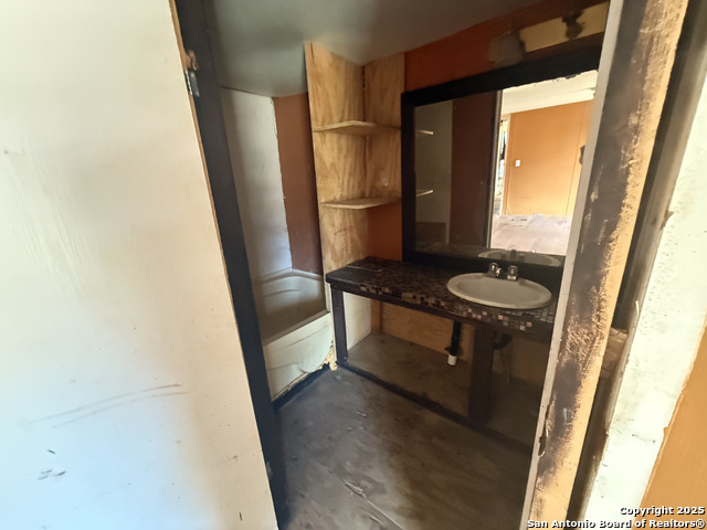 Listing photo id 8 for 4634 Waterwood Pass
