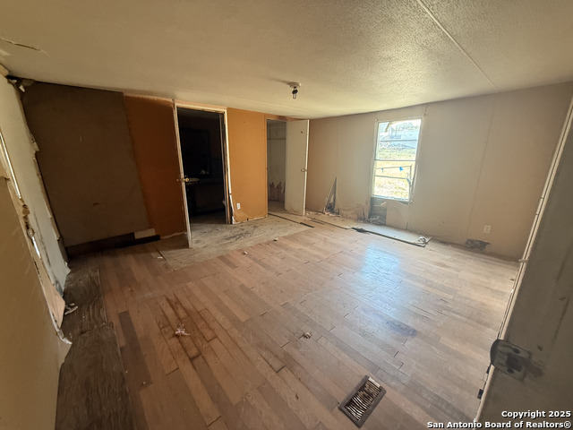 Listing photo id 7 for 4634 Waterwood Pass