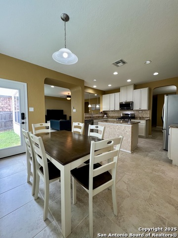 Image 12 of 51 For 7623 Eagle Park Dr